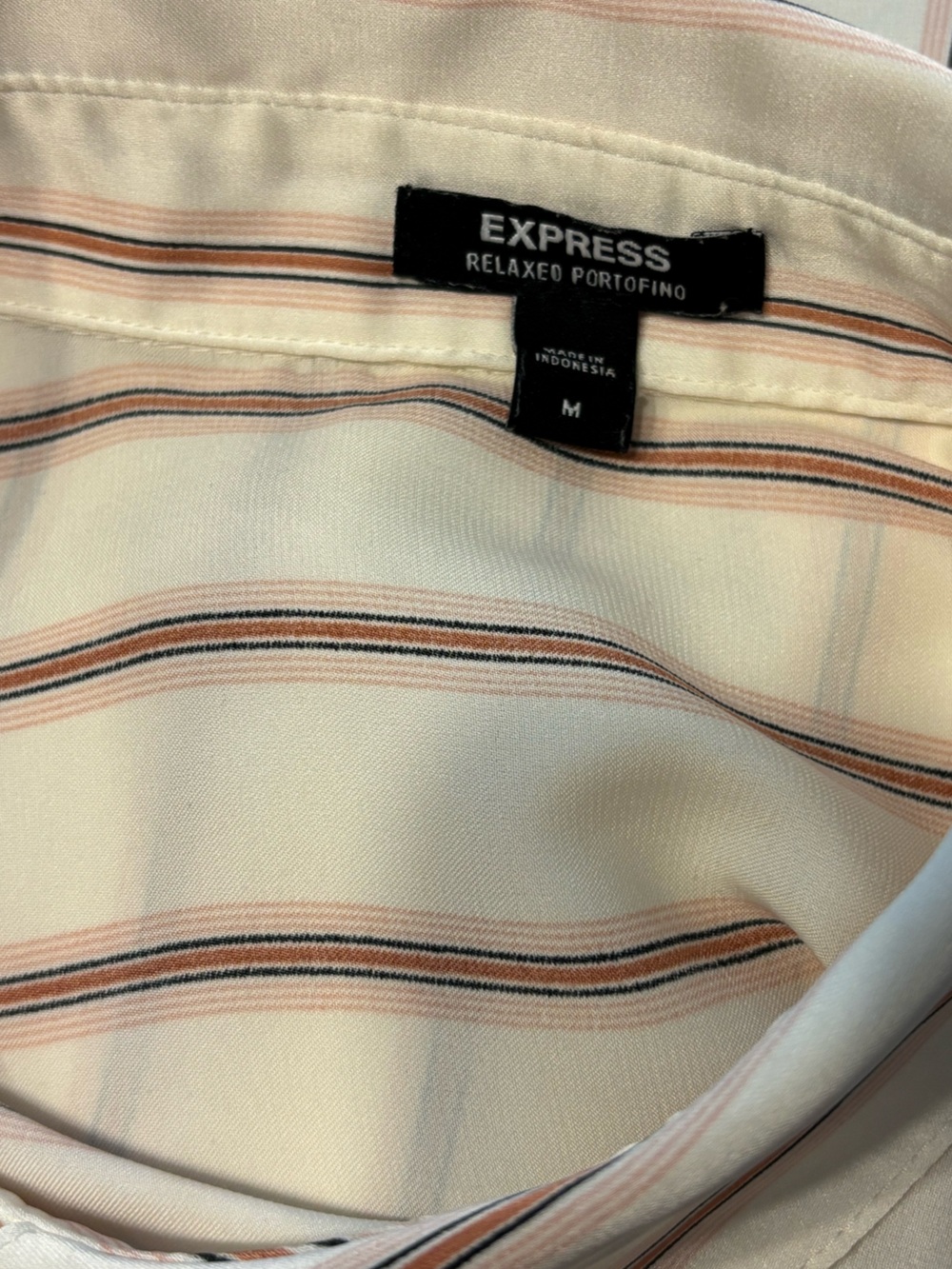 Express Women’s Relaxed Portofino Cream/Pink Striped Button Up Blouse Shirt M - Picture 4 of 7
